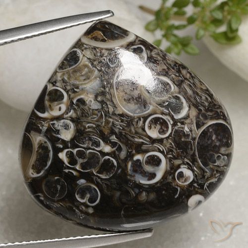 35.93ct طبيعي متعدد الألوان يشب أو جاسبر, شكل الكمثرى, غير شفاف