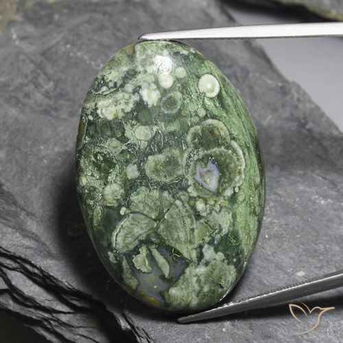 38.32ct طبيعي متعدد الألوان يشب أو جاسبر, بيضوي, غير شفاف