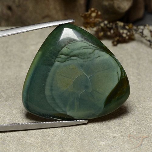 26.70ct طبيعي متعدد الألوان يشب أو جاسبر, شكل الكمثرى, غير شفاف