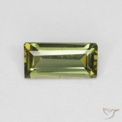 0.27ct طبيعي أخضر زيتوني كورنيروبين, باجيت, VVS-VS
