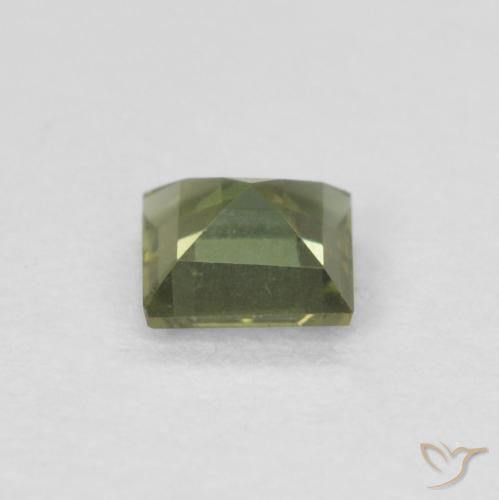 كورنيروبين Medium Dark-Green طبيعي، مربع، 0.26 قيراط، VVS-VS