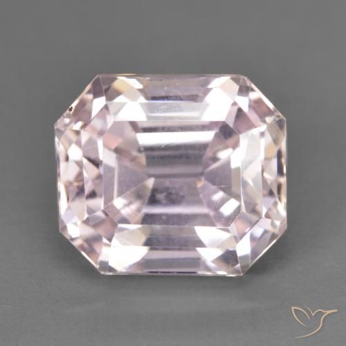 5.69ct طبيعي وردى فلامنجو كونزيت, قص الزمرد, قليلا جدا