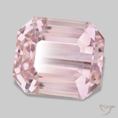 كونزيت طبيعي بلون Medium Light-Pink، وزن ‎34.25‎ قيراط، شكل قص الزمرد، مقاس ‎18.4x16‎ مم
