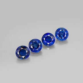 أحجار الكيانيت أزرق طبيعية، قصة دائرى، قليلا جدا، وزنها  قيراط