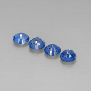 أحجار الكيانيت أزرق طبيعية، قصة دائرى، VS-SI، وزنها  قيراط