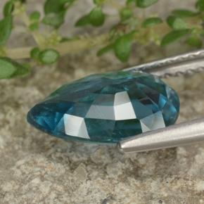 الكيانيت أزرق طبيعي، شكل الكمثرى، 2.80 قيراط، قليلا جدا