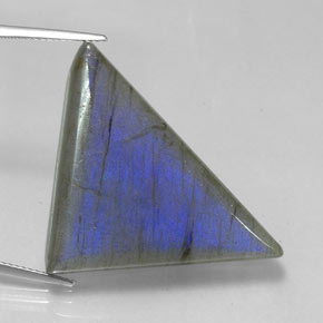 لابرادوريت متعدد الألوان طبيعي، مثلثى، 42.05 قيراط، نصف شفاف