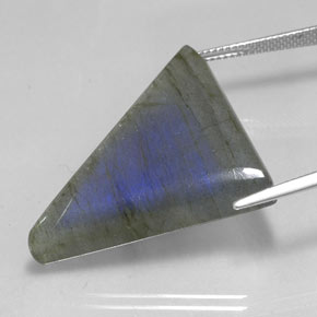 لابرادوريت متعدد الألوان طبيعي، مثلثى، 42.05 قيراط، نصف شفاف