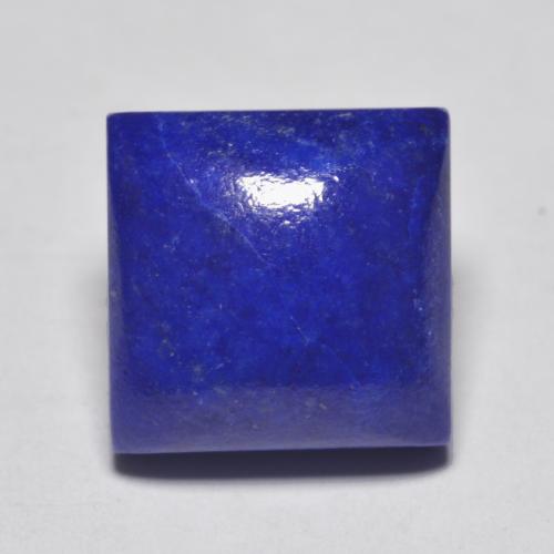 لازورد طبيعي بلون أزرق بحرى كثيف، وزن ‎6.77‎ قيراط، شكل مربع، مقاس ‎10.8x10.7‎ مم
