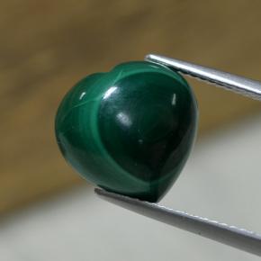 مالاكيت طبيعي بلون Medium Green ، وزن ‎8.34‎ قيراط، شكل شكل القلب، مقاس ‎12.1x12.1‎ مم