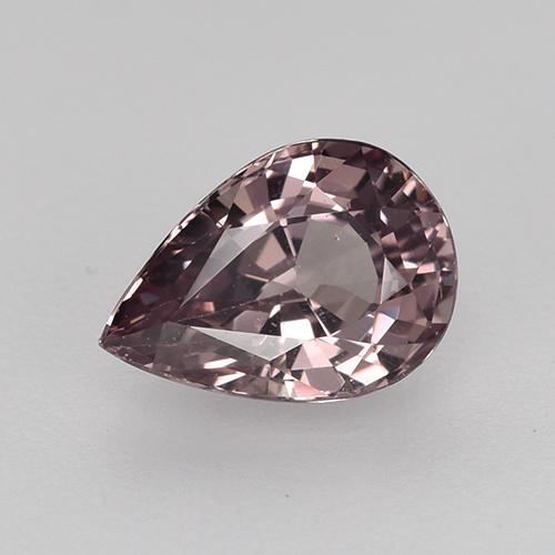 جارنيت مالايا طبيعي بلون Light Greyish Purple، وزن ‎0.93‎ قيراط، شكل شكل الكمثرى، مقاس ‎7.1x5‎ مم