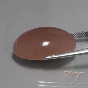 حجر القمر بني محمر طبيعي، بيضوي، 30.93 قيراط، نصف شفاف