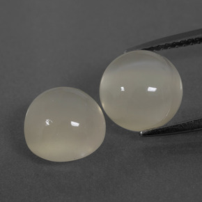 أحجار حجر القمر أبيض دافئ طبيعية، قصة دائرى، نصف شفاف، وزنها 6.72 قيراط