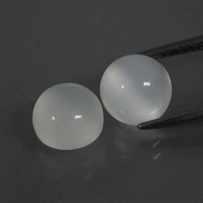 أحجار حجر القمر أبيض طبيعية، قصة دائرى، نصف شفاف، وزنها 5.18 قيراط