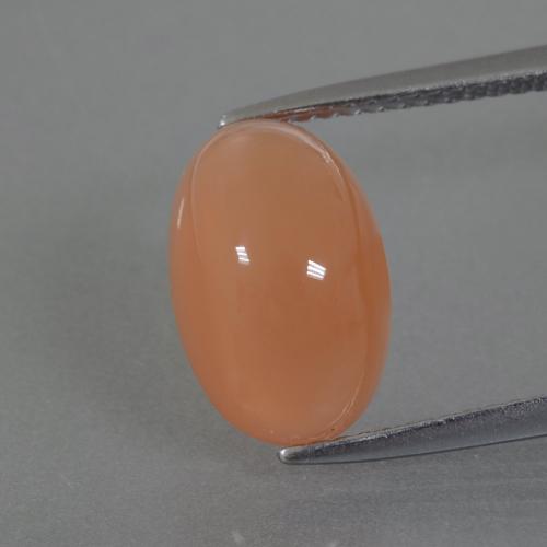 حجر القمر برتقالى خوخى طبيعي، قصة بيضاوى، 4.42 قيراط، نصف شفاف