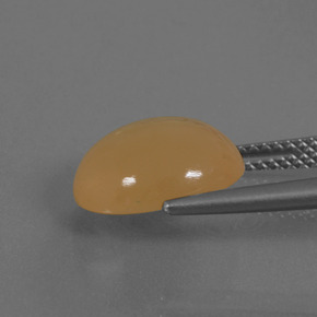 حجر القمر برتقالى فاتح-متوسط طبيعي، قصة بيضاوى، 4.60 قيراط، نصف شفاف