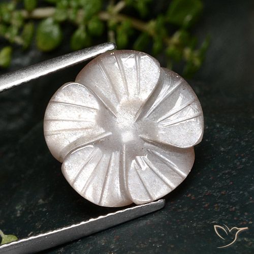 7.24ct طبيعي وردى فاتح جدا حجر القمر, قص وردة, نصف شفاف