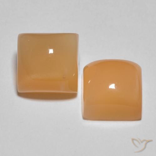 أحجار حجر القمر Medium Light-Orange طبيعية، مربع، نصف شفاف، وزنها 4.58 قيراط