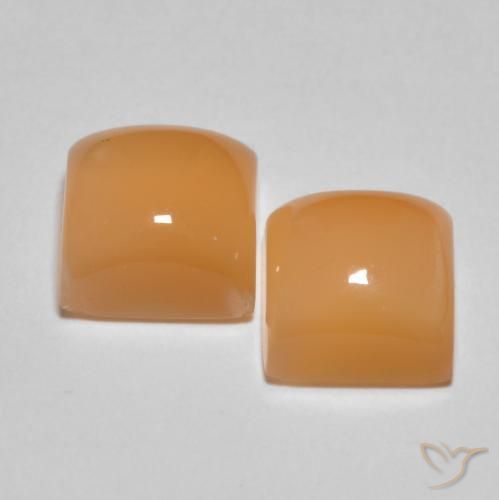 أحجار حجر القمر Medium Light-Orange طبيعية، مربع، نصف شفاف، وزنها 4.58 قيراط