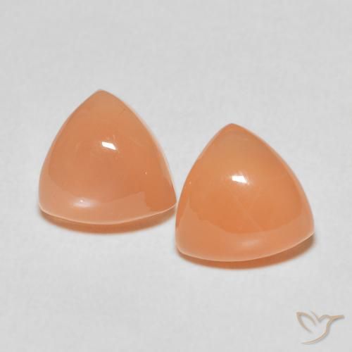 3.93ctw طبيعي Medium Light-Orange حجر القمر, مثلثى, نصف شفاف