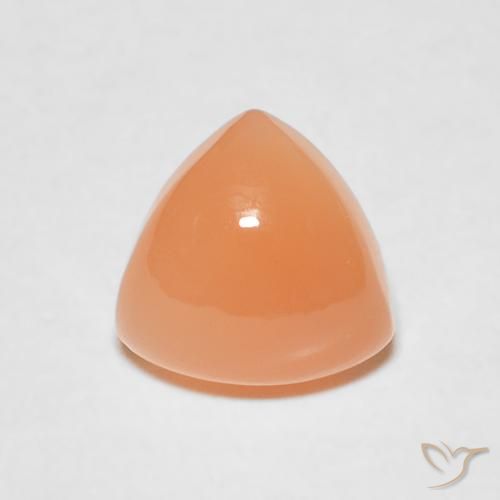 1.77ct طبيعي برتقالى خوخى حجر القمر, مثلثى, نصف شفاف