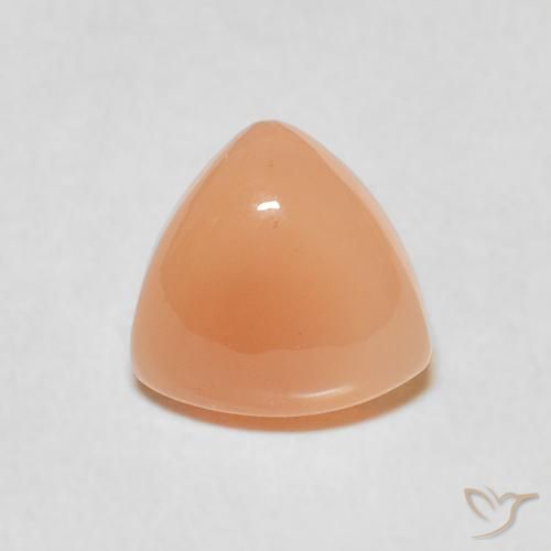 1.53ct طبيعي Medium Light-Orange حجر القمر, مثلثى, نصف شفاف