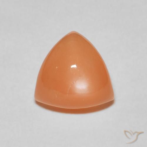1.89ct طبيعي برتقالى محمر فاتح حجر القمر, مثلثى, نصف شفاف