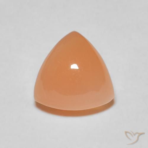 2.21ct طبيعي Medium Light-Orange حجر القمر, مثلثى, نصف شفاف