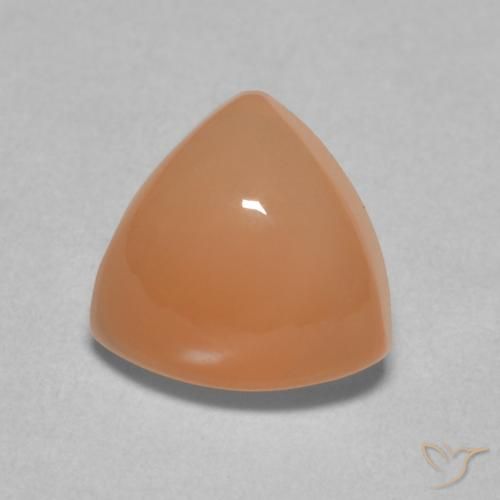 1.81ct طبيعي برتقالى محمر فاتح حجر القمر, مثلثى, نصف شفاف