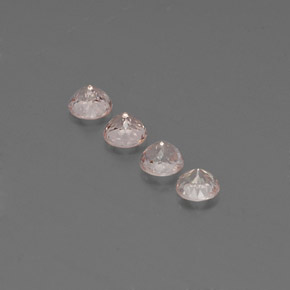 أحجار مورغانيتي وردي فاتح طبيعية، قصة دائرى، VVS-VS، وزنها  قيراط