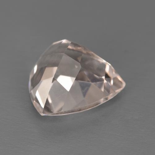 مورغانيت طبيعي بلون Medium Light-Pink، وزن ‎4.40‎ قيراط، شكل تريليون، مقاس ‎11x10.8‎ مم
