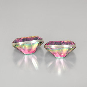 أحجار الكوارتز الغامض أعلى قوس قزح طبيعية، قصة بيضاوى، VVS-VS، وزنها  قيراط