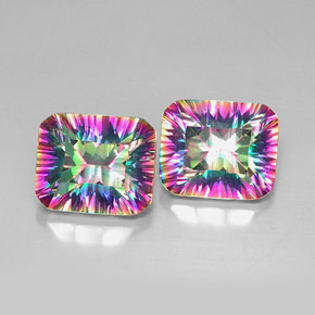 أحجار الكوارتز الغامض أعلى قوس قزح طبيعية، قص الزمرد، VVS، وزنها  قيراط