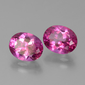 أحجار توباز ميستيك وردى أرجوانى طبيعية، قصة بيضاوى، قليلا جدا، وزنها  قيراط