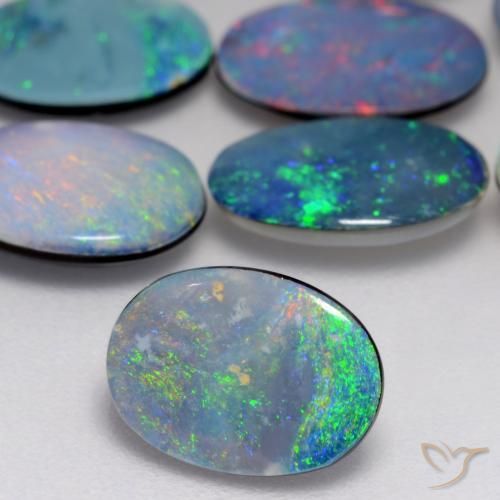 أوبال دوبليت متعدد الألوان طبيعي، بيضوي، 0.88 قيراط، غير شفاف