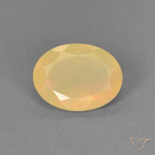 0.76ct طبيعي متعدد الألوان أوبال, بيضوي, نصف شفاف