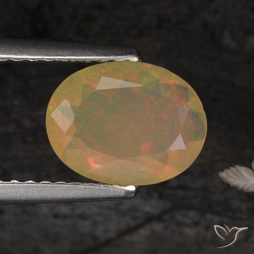 0.86ct طبيعي متعدد الألوان أوبال, بيضوي, نصف شفاف
