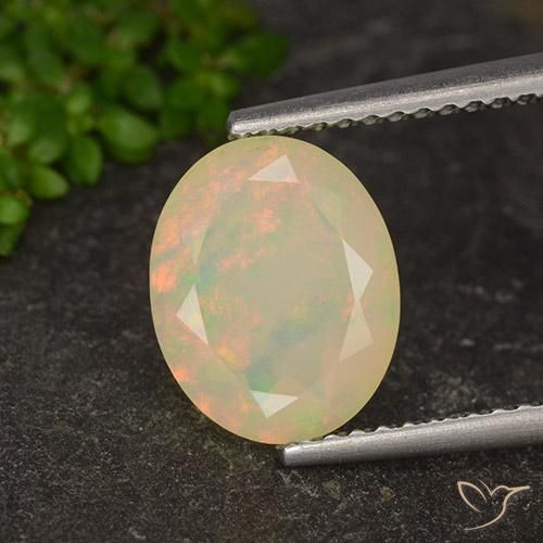 1.58ct طبيعي متعدد الألوان أوبال, بيضوي, نصف شفاف