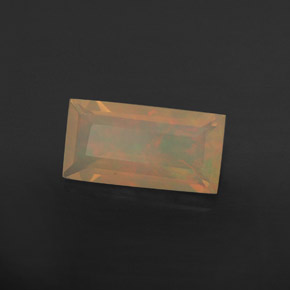 أوبال متعدد الألوان طبيعي، شفاف، 1.55 قيراط، شفاف / نصف شفاف