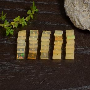 أحجار أوبال متعدد الألوان طبيعية، مربع، نصف شفاف، وزنها 2.84 قيراط