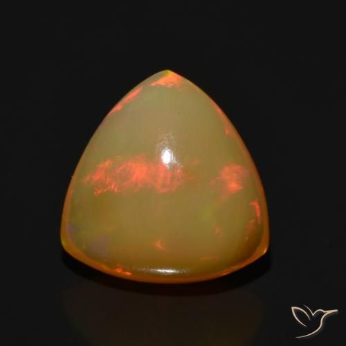 أوبال متعدد الألوان طبيعي، مثلثى، 3.13 قيراط، نصف شفاف