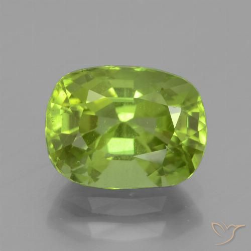 2.56ct طبيعي أخضر متوسط زبرجد, وسادة, قليلا جدا