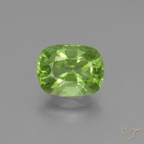 2.47ct طبيعي أخضر متوسط زبرجد, وسادة, قليلا جدا