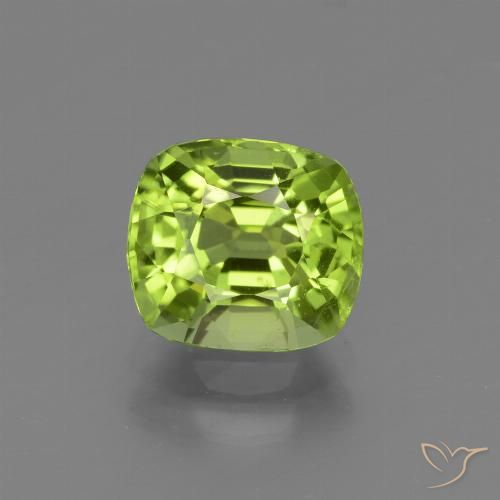 2.26ct طبيعي أخضر متوسط زبرجد, وسادة, قليلا جدا