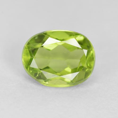 1.36ct طبيعي أخضر مصفر زبرجد, بيضوي, قليلا جدا