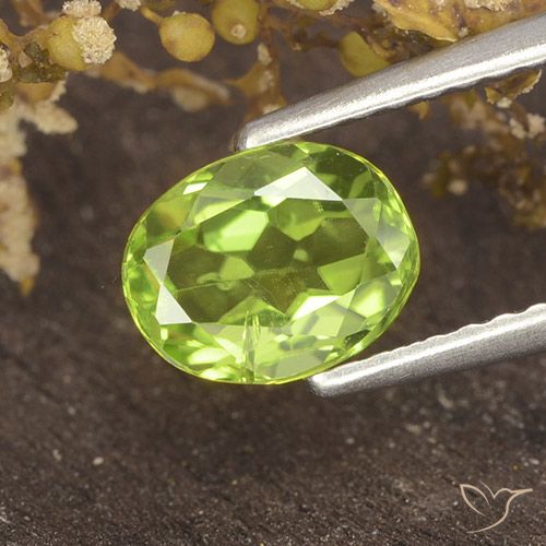 1.18ct طبيعي أخضر مصفر حيوى زبرجد, بيضوي, قليلا جدا