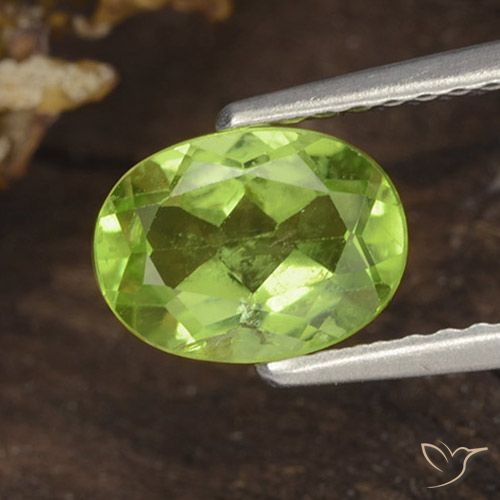 1.35ct طبيعي اخضر فاتح زبرجد, بيضوي, قليلا جدا