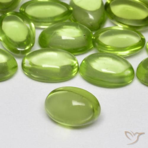 زبرجد أخضر حيوى فاتح طبيعي، بيضوي، 0.52 قيراط، شفاف