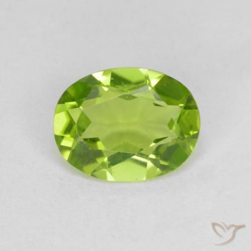 1.59ct طبيعي أخضر متوسط زبرجد, بيضوي, قليلا جدا