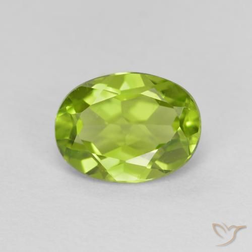 1.35ct طبيعي أخضر مصفر زبرجد, بيضوي, قليلا جدا